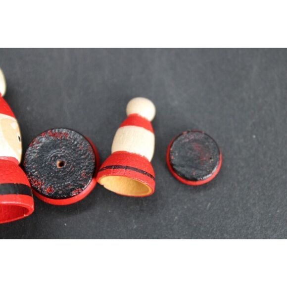 Vintage Santa Clause Nesting Dolls Set Of 5 - Picture 12 of 15